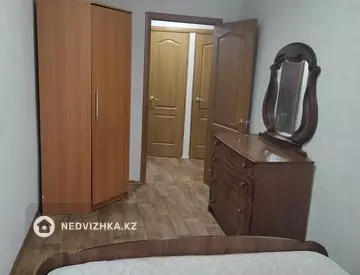 2-комнатная квартира, этаж 3 из 3, 40 м²