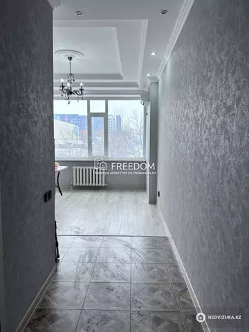 2-комнатная квартира, этаж 2 из 16, 49 м²