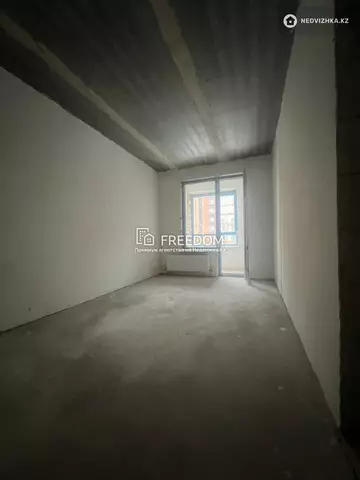 1-комнатная квартира, этаж 4 из 4, 42 м²