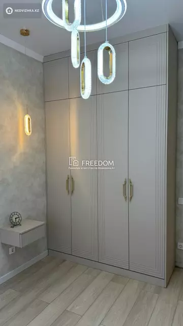 2-комнатная квартира, этаж 4 из 12, 40 м²