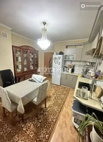 74 м², 2-комнатная квартира, этаж 8 из 10, 74 м², изображение - 2