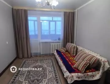 1-комнатная квартира, этаж 7 из 10, 88 м²