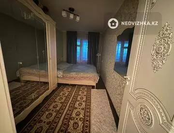 3-комнатная квартира, этаж 4 из 5, 58 м²