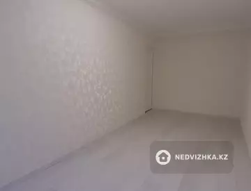 2-комнатная квартира, этаж 4 из 5, 44 м²