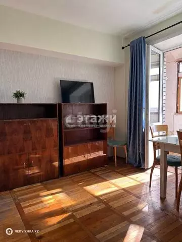 1-комнатная квартира, этаж 5 из 5, 40 м², на длительный срок