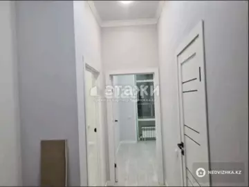 1-комнатная квартира, этаж 4 из 10, 37 м²
