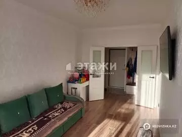 2-комнатная квартира, этаж 8 из 12, 57 м²