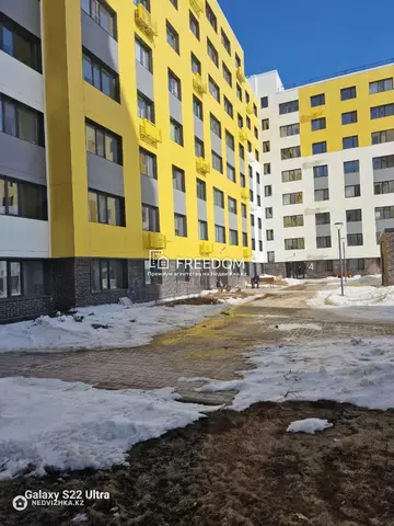 1-комнатная квартира, этаж 2 из 9, 38 м²