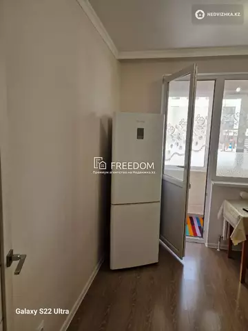 1-комнатная квартира, этаж 2 из 9, 38 м²