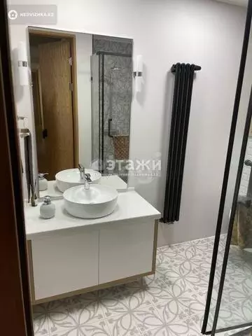 4-комнатная квартира, этаж 24 из 30, 150 м²