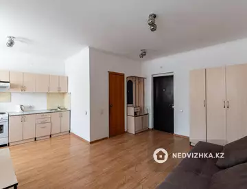 1-комнатная квартира, этаж 3 из 5, 28 м²