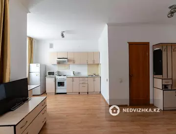 1-комнатная квартира, этаж 3 из 5, 28 м²