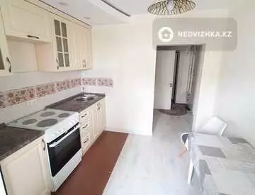 1-комнатная квартира, этаж 4 из 6, 35 м²