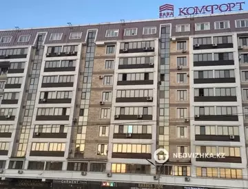 3-комнатная квартира, этаж 2 из 10, 80 м²