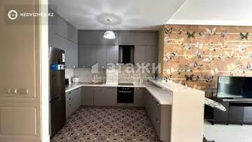 2-комнатная квартира, этаж 6 из 8, 80 м²