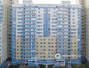 Общепит в в жилом доме, этаж 1 из 18, 15 м²