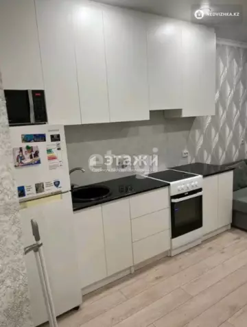 2-комнатная квартира, этаж 1 из 8, 70 м²