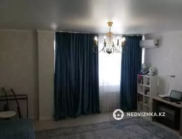 1-комнатная квартира, этаж 4 из 10, 52 м²