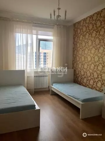 3-комнатная квартира, этаж 10 из 12, 87 м²