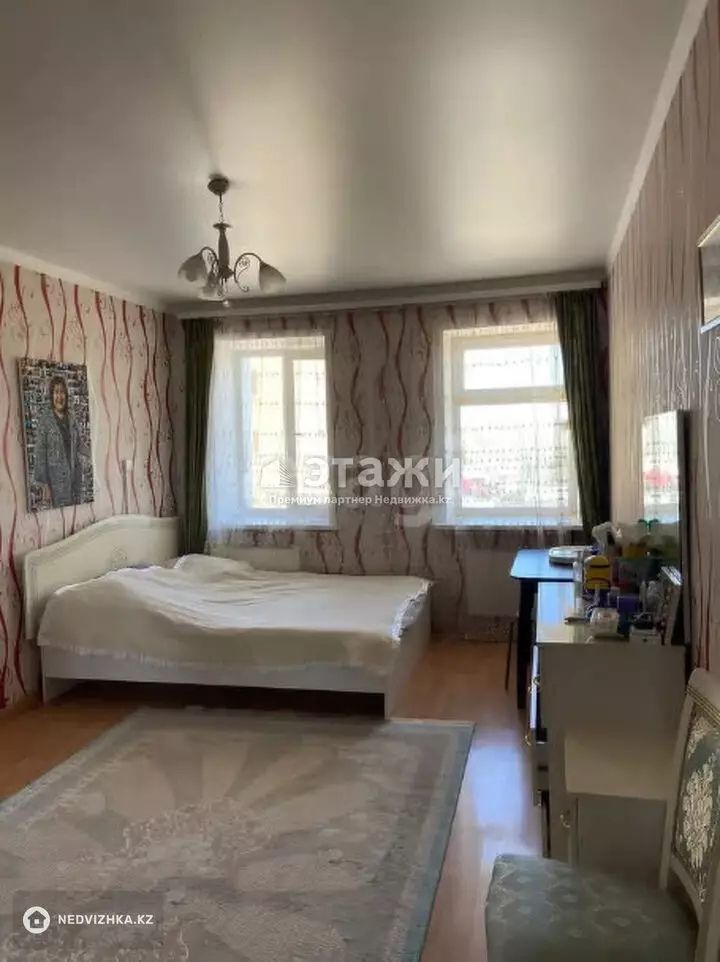 72.1 м², 3-комнатная квартира, этаж 4 из 5, 72 м², изображение - 1
