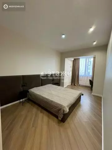 2-комнатная квартира, этаж 8 из 20, 70 м², на длительный срок