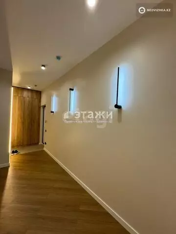2-комнатная квартира, этаж 8 из 20, 70 м², на длительный срок