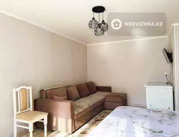 2-комнатная квартира, этаж 3 из 5, 42 м²