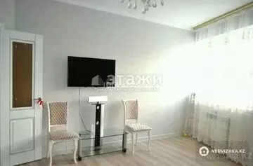 2-комнатная квартира, этаж 10 из 14, 60 м²