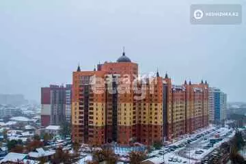 2-комнатная квартира, этаж 4 из 21, 66 м²