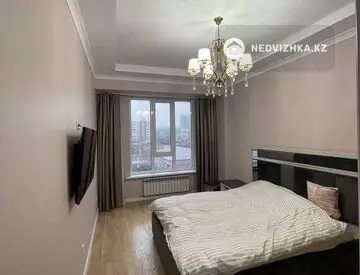 4-комнатная квартира, этаж 7 из 10, 130 м²