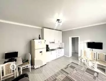 2-комнатная квартира, этаж 10 из 9, 44 м²