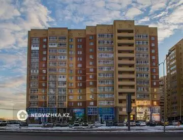 Помещение, этаж 1 из 13, 76 м², на длительный срок