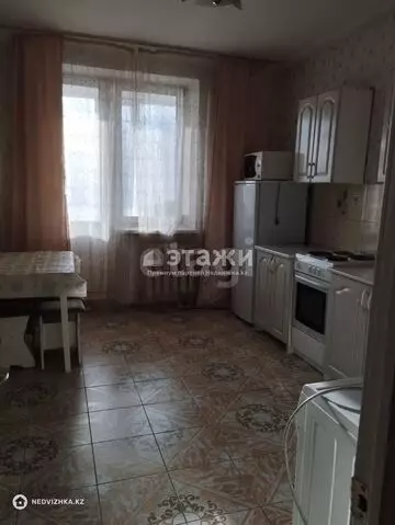 1-комнатная квартира, этаж 8 из 16, 51 м²