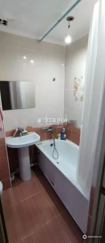 2-комнатная квартира, этаж 1 из 9, 44 м²