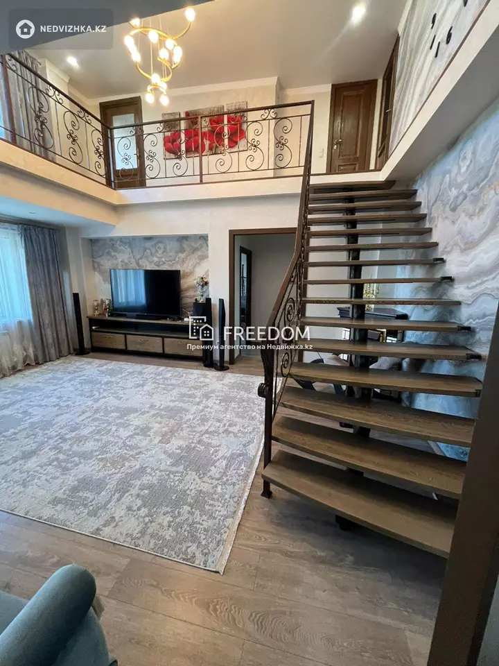 160 м², 5-комнатная квартира, этаж 4 из 4, 160 м², изображение - 1