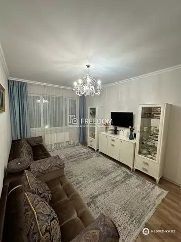 3-комнатная квартира, этаж 4 из 9, 83 м²