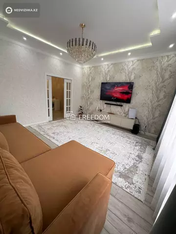 3-комнатная квартира, этаж 8 из 10, 92 м²