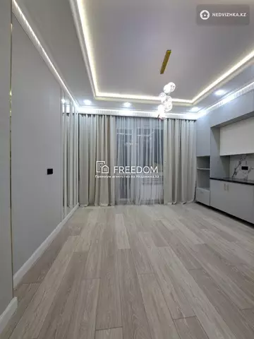 2-комнатная квартира, этаж 9 из 12, 73 м²