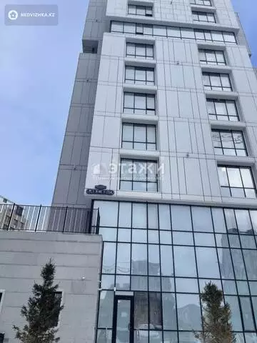 2-комнатная квартира, этаж 2 из 12, 73 м²