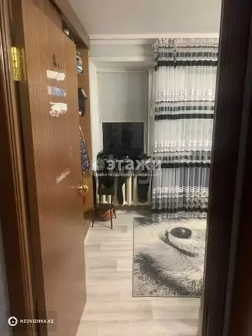 2-комнатная квартира, этаж 3 из 5, 42 м²
