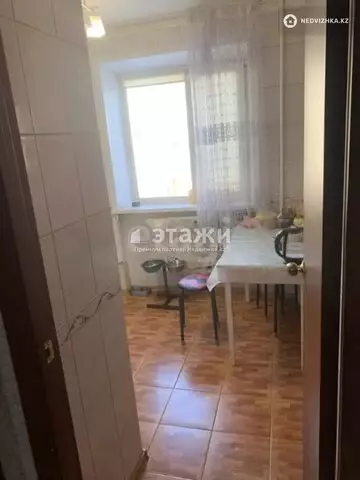 2-комнатная квартира, этаж 3 из 5, 42 м²