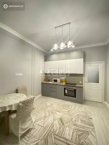 2-комнатная квартира, этаж 5 из 19, 61 м²