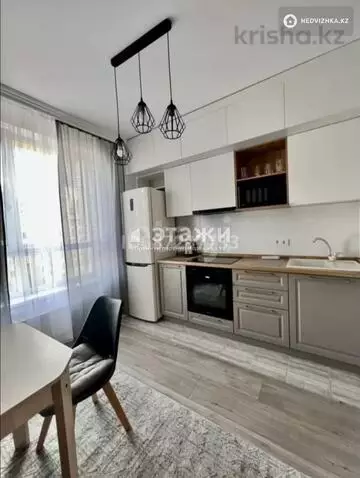 1-комнатная квартира, этаж 10 из 12, 42 м²