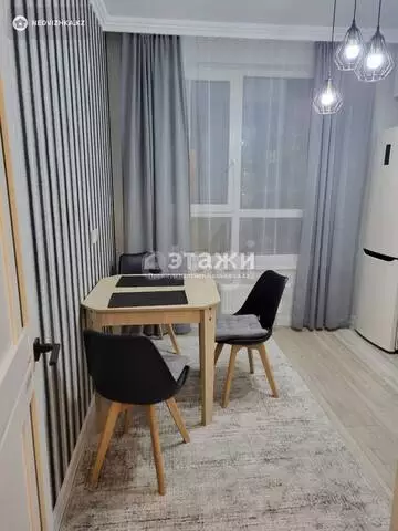 1-комнатная квартира, этаж 10 из 12, 42 м²