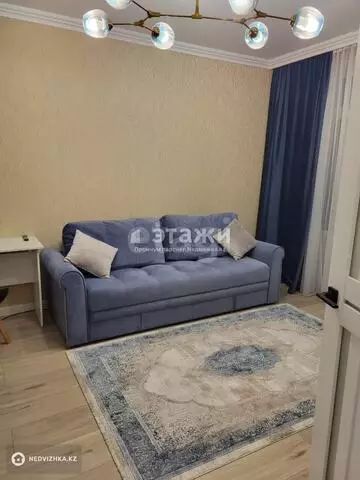 1-комнатная квартира, этаж 10 из 12, 42 м²