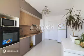 3-комнатная квартира, этаж 6 из 16, 93 м²