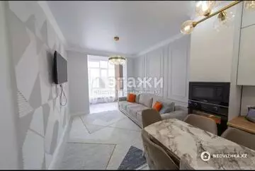 4-комнатная квартира, этаж 8 из 9, 82 м²