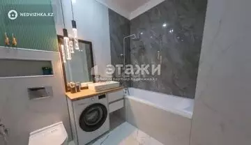 4-комнатная квартира, этаж 8 из 9, 82 м²