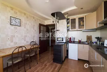 3-комнатная квартира, этаж 10 из 17, 110 м²