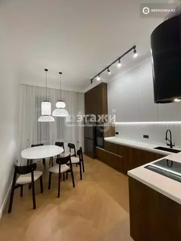 2-комнатная квартира, этаж 21 из 21, 70 м²